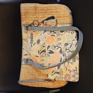 Sakroots zip top tote!  Bird/Meadow pattern.  Super cute.